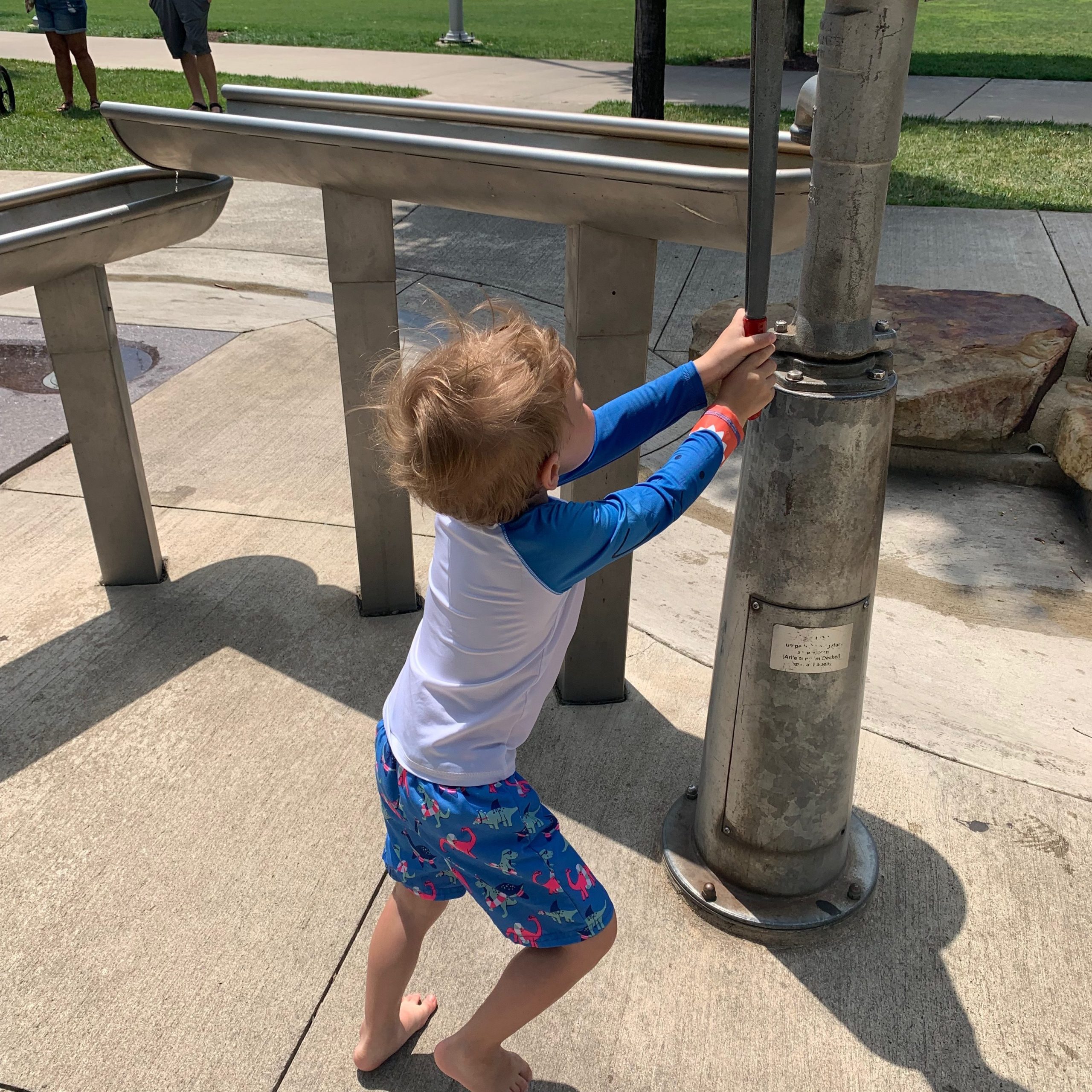 Smale Riverfront Park Water Feature - One Little Small Blog - Cincinnati Splash Pads