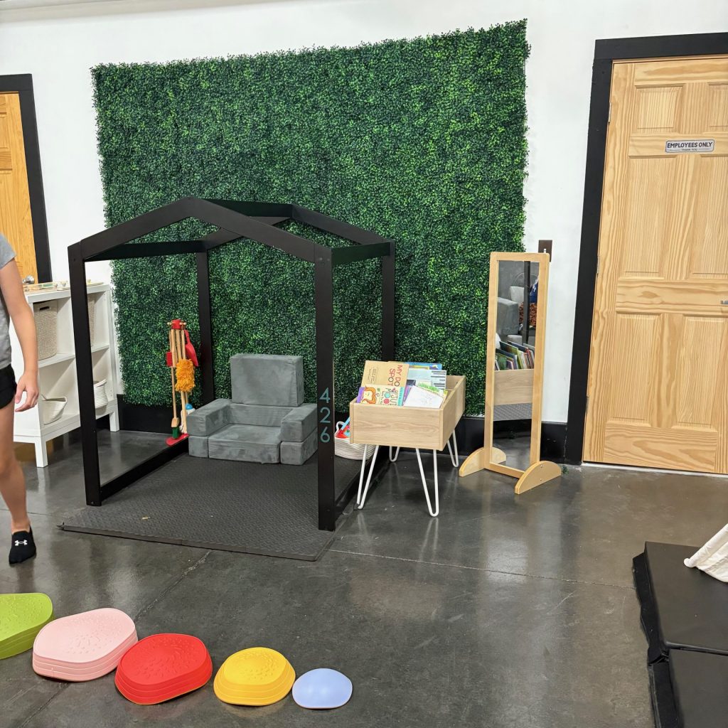 Green Elephant Play LLC - Cincinnati Indoor Play Places - One Little Small Blog